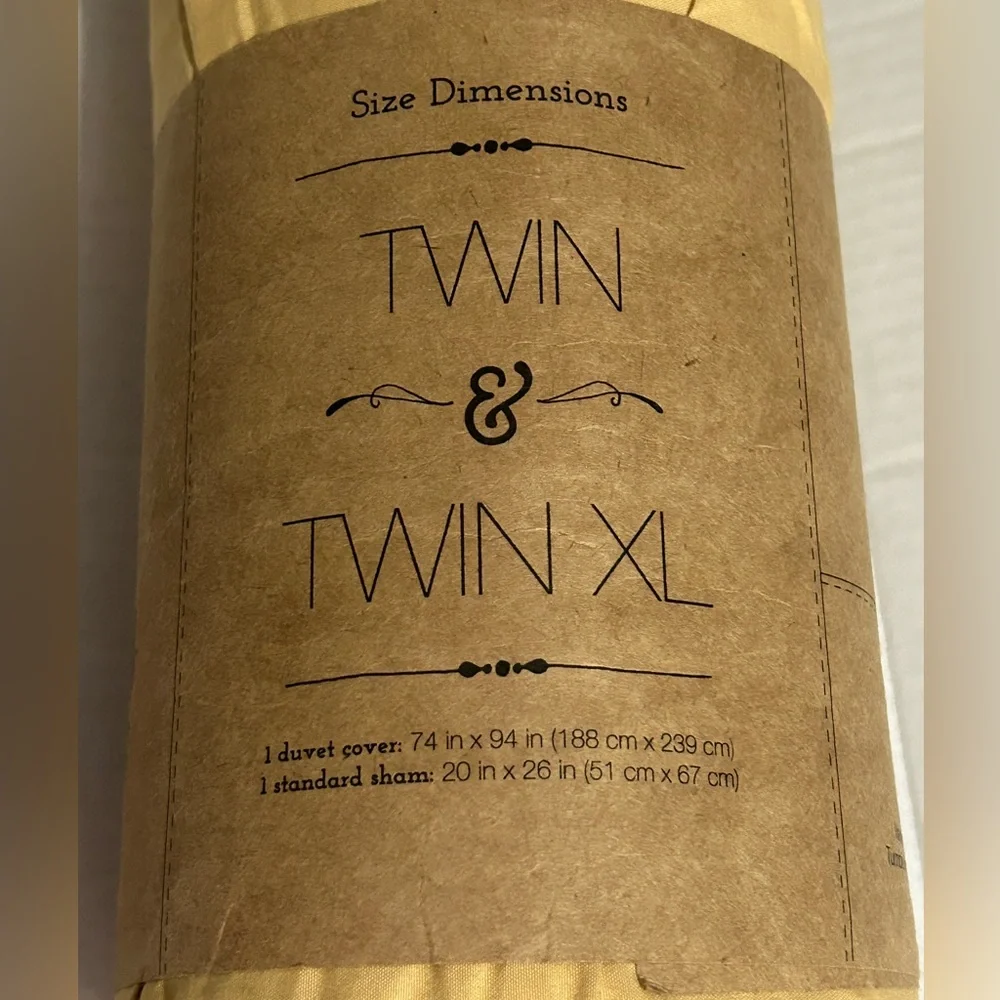 2 piece Ultra Soft hypoallergenic Duvet Cover & Sham twin/twin XL.